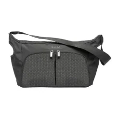 Deze Doona Essential Luiertas Nitro Black is een praktische tas waar je goed mee voor de dag kunt komen. ✓Laagste Prijsgarantie
