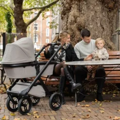 Dubatti One E6 Kinderwagen Dark Brown / Walnut Brown | Dubatti by Römer Autostoeltje Babysafe Pro | Vario Base 5Z