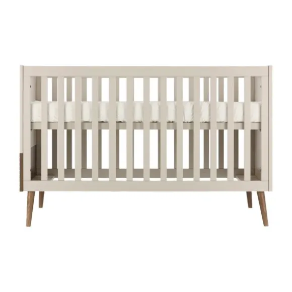 Europe Baby Sev Babykamer Oatmeal/Walnoot | Ledikant 60x120 + Commode