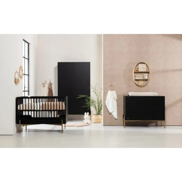 Kidsmill Boutique Babykamer Zwart / Brass | Bed 60 x 120 cm + Commode + Kast 2-Deurs
