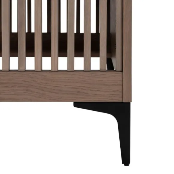 Kidsmill Levi Babykamer Incl. Rechte Potenset Walnoot | Ledikant 60 x 120 cm + Commode