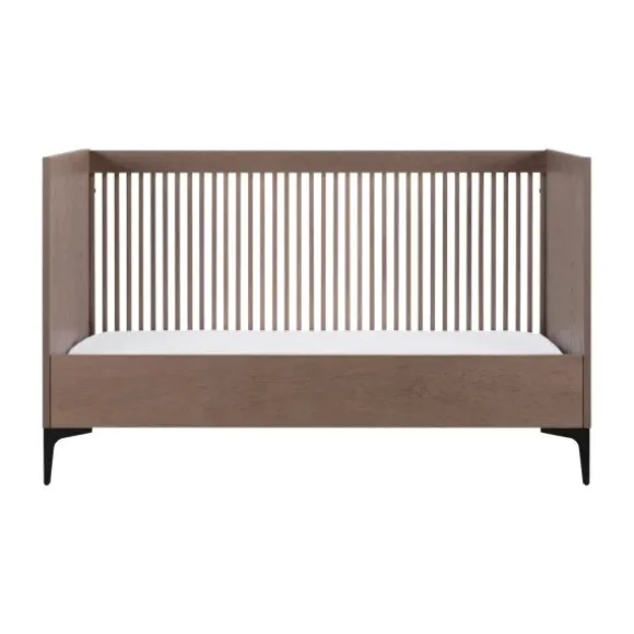 Kidsmill Levi Babykamer Incl. Rechte Potenset Walnoot | Ledikant 60 x 120 cm + Commode