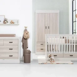 Kidsmill Newport Babykamer Incl. RVS Grepen - Oatmeal / Eiken | Ledikant 60 x 120 cm + Commode + Kast