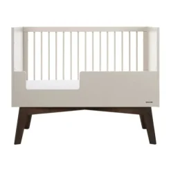 Kidsmill Sixties Babykamer Oatmeal / Walnoot | Bed 60 x 120 cm + Commode