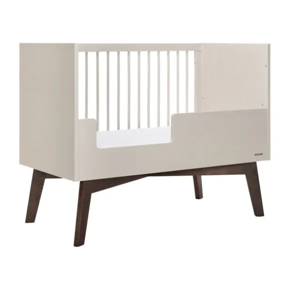 Kidsmill Sixties Babykamer Oatmeal / Walnoot | Bed 60 x 120 cm + Commode