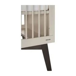 Kidsmill Sixties Babykamer Oatmeal / Walnoot | Bed 60 x 120 cm + Commode