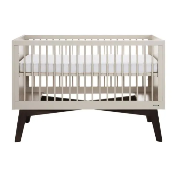 Kidsmill Sixties Babykamer Oatmeal / Walnoot | Bed 60 x 120 cm + Commode